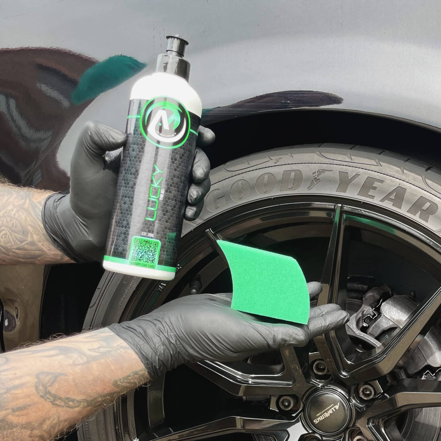 Tyre Dressing Applicator - Alien Magic ® | Car Detailing Products ...