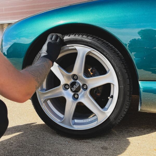 alien magic nero ceramic tyre dressing 3